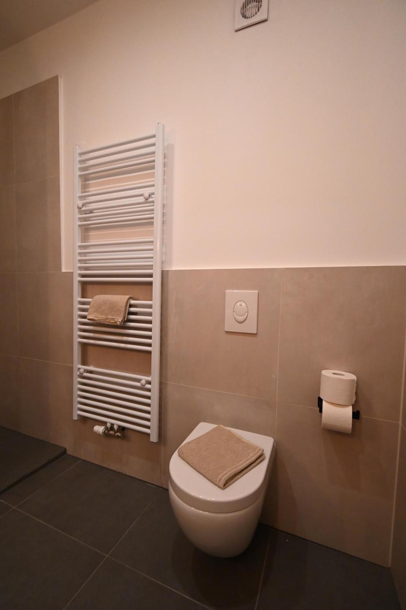 Stilvolle Wohnung In Wilmersdorf Berlin Extérieur photo